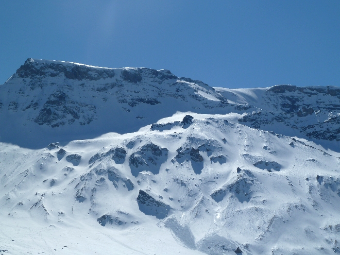 Versant nord du Wildstrubel depuis Engstligenalp