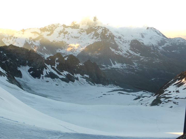 Glacier de Pièce, montée à la cabane des Vignettes