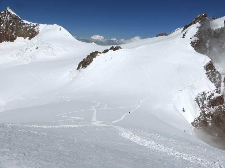 Corno Nero et Lyskamm vus depuis la Pyramide Vincent