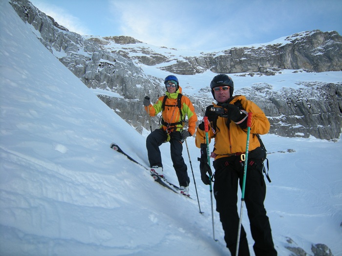 Les moniteurs Alta-Via dans la face Nord du Colonney Les moniteurs Alta-Via dans la face Nord du Colonney