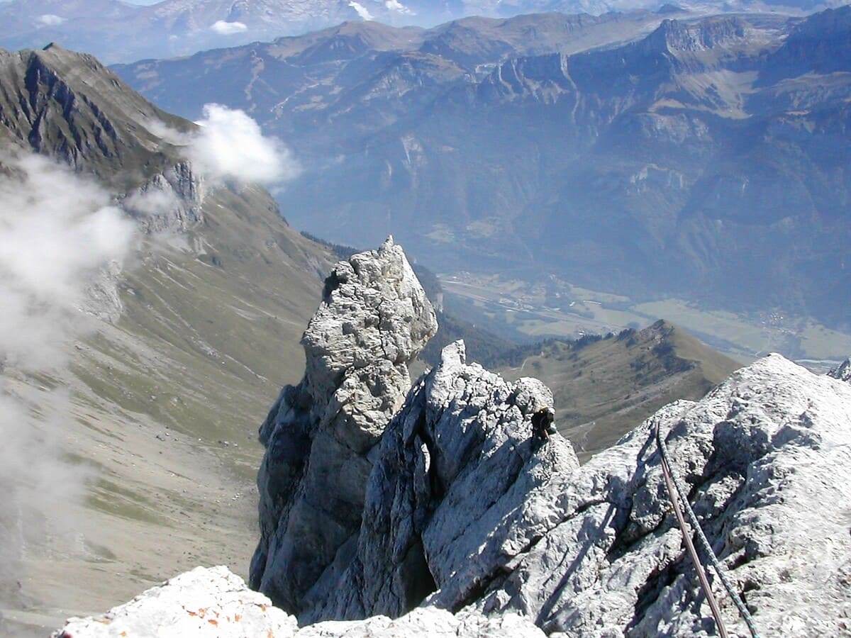 Grande voie d’escalade Pointe Percée - Aravis Escalade calcaire | refuge | 2 jours
