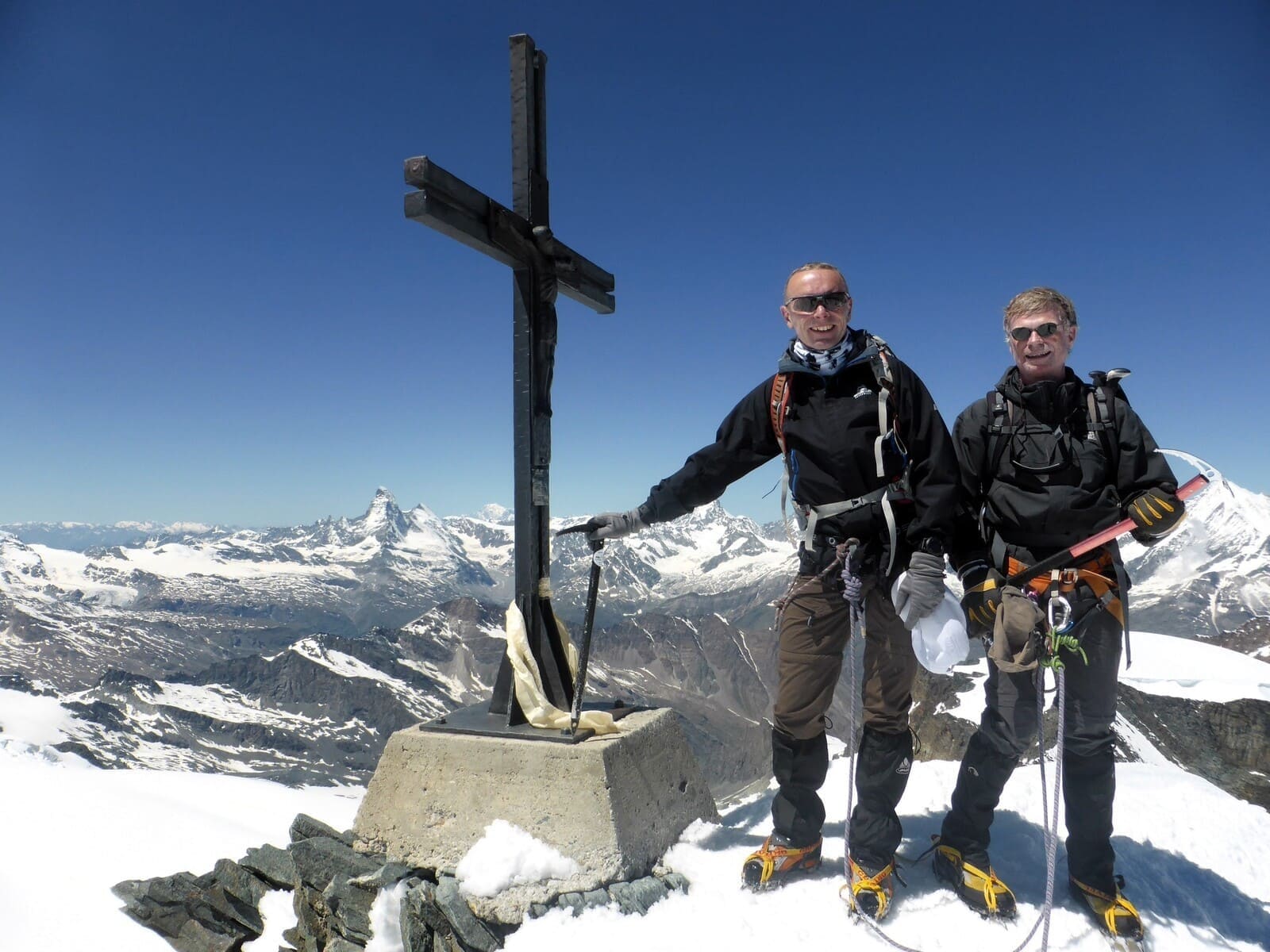 4000 facile de Saas-Fee | Asscension Allalinhorn Alpinisme | niveau PD | 2 jours