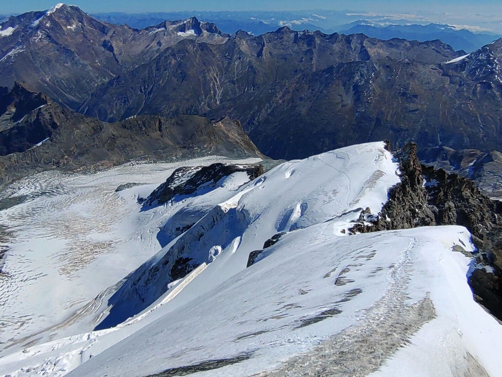 4000 facile de Saas-Fee | Asscension Allalinhorn Alpinisme | niveau PD | 2 jours