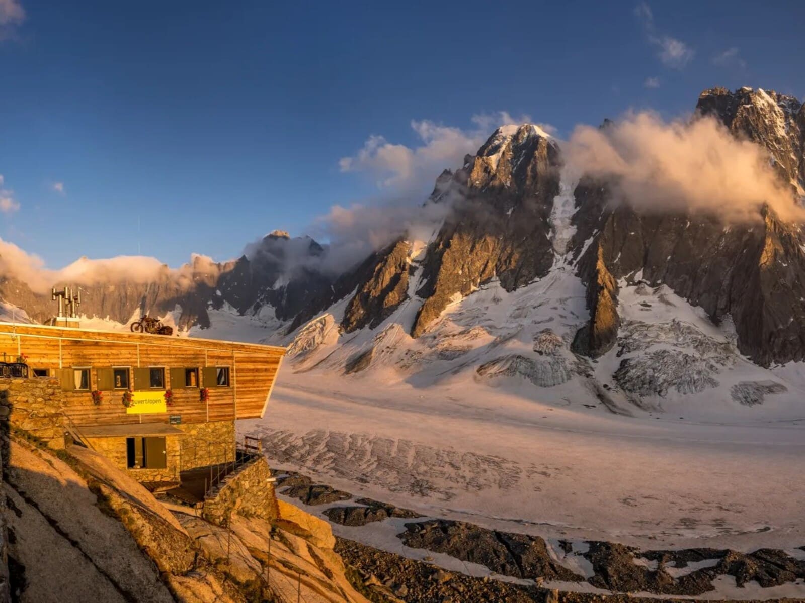 Refuge d’Argentière Nuit en refuge | 2 jours