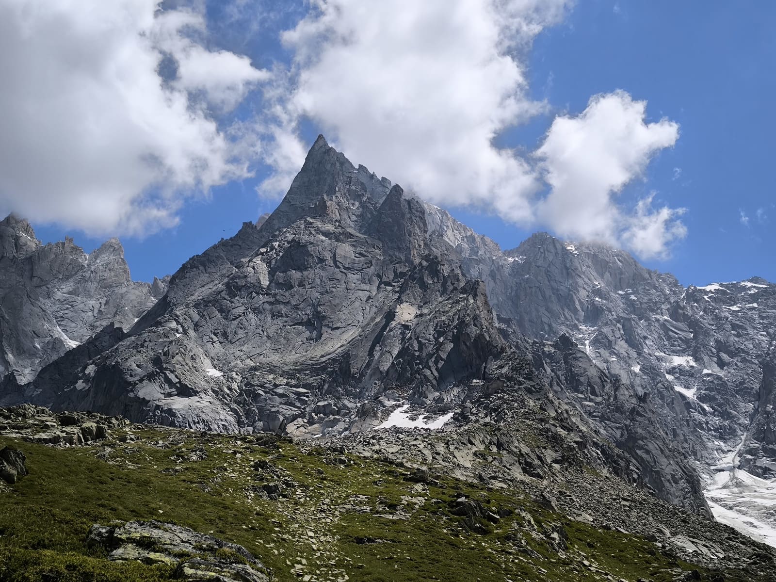Grande voie d’escalade Aiguilles de Chamonix Escalade en montagne | Granit | 3 jours