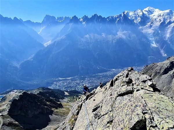 Escalade facile Grande Voie à Chamonix Escalade en montagne | facile | journée