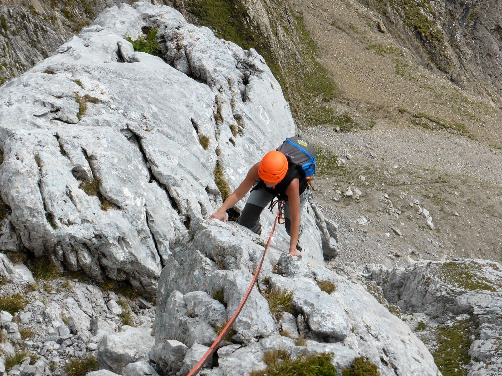 Grande voie d’escalade calcaire Paradise Aravis Escalade plaisir à la journée