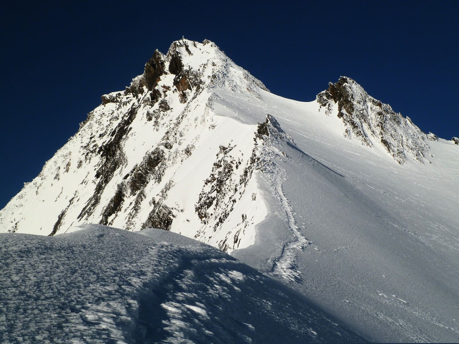 Ascension Nadelhorn 4000 de Saas-Fee Alpinisme | niveau PD | 2 jours