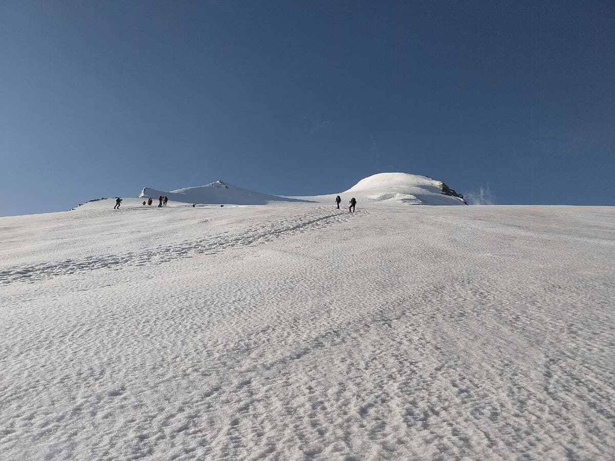 Ascension du Bishorn 4000 facile Zinal Alpinisme | 4151m | 2 jours