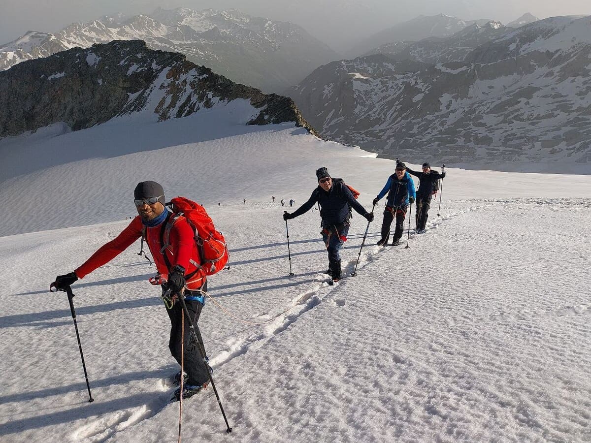 Ascension du Bishorn 4000 facile Zinal Alpinisme | 4151m | 2 jours