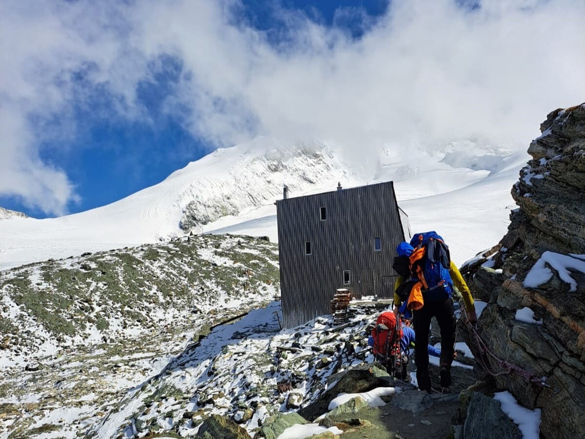 Ascension du Bishorn 4000 facile Zinal Alpinisme | 4151m | 2 jours