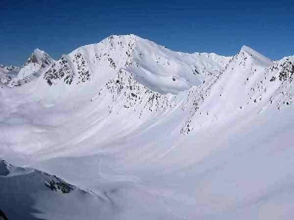 Ski de Rando Vallée du Grand Saint-Bernard 4 jours Ski de rando | en étoile | hôtel | 4 jours