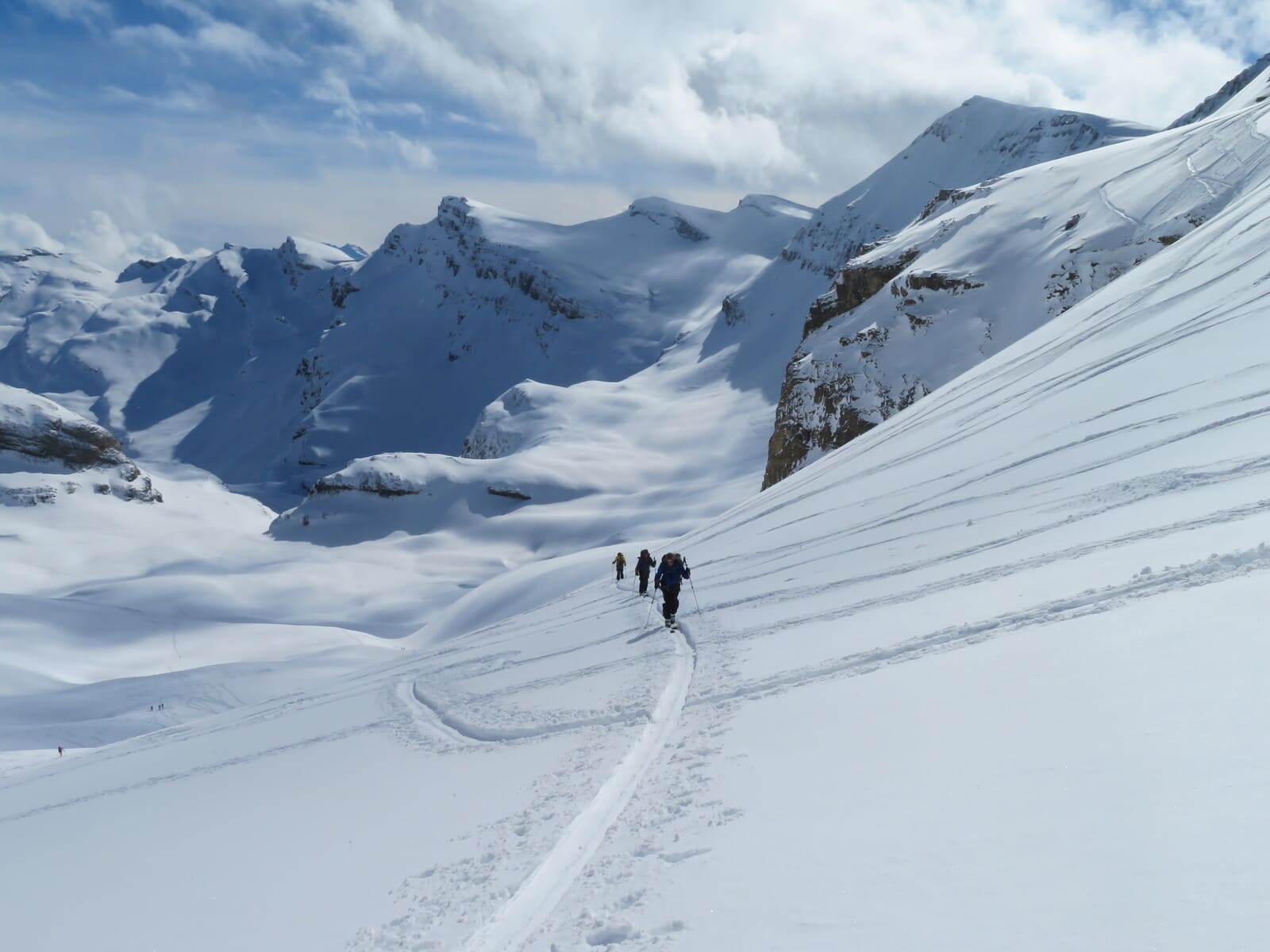 Wildstrubel en Lodge Ski de Rando 4 jours Raid à ski | 4 jours | en étoile | Hôtel de montagne