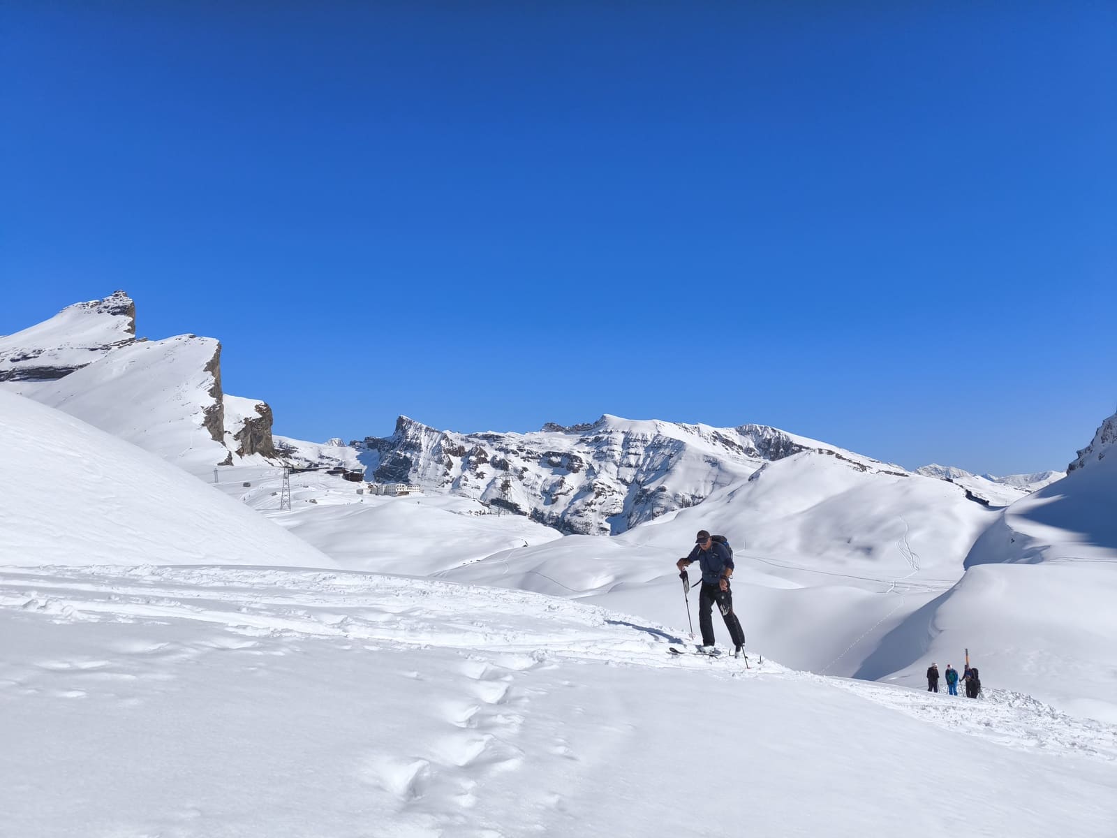 Wildstrubel en Lodge Ski de Rando 4 jours Raid à ski | 4 jours | en étoile | Hôtel de montagne