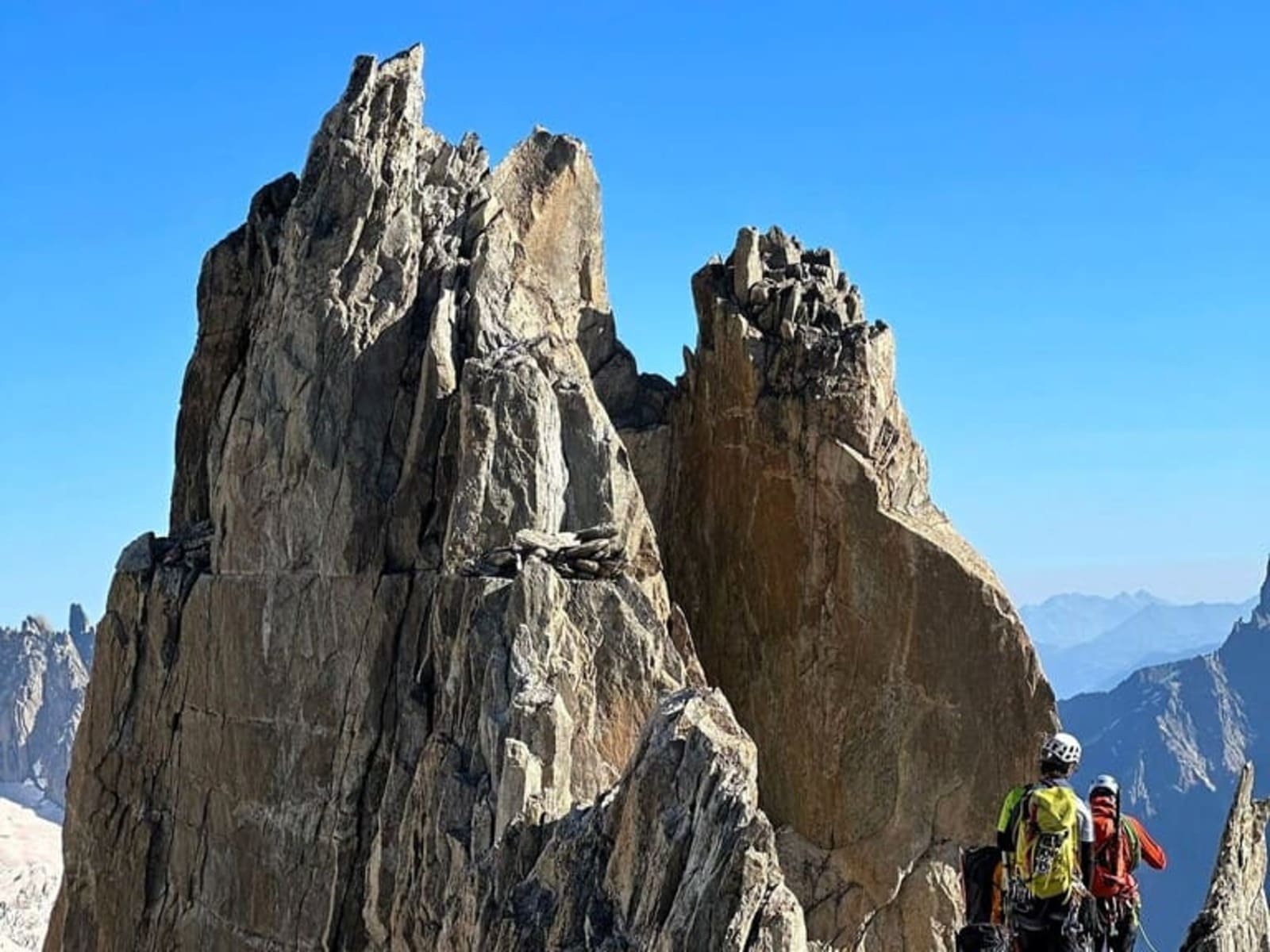 Alpinisme Traversée de l’Aiguille d’Entrèves Alpinisme | 3600 m | 1 journée