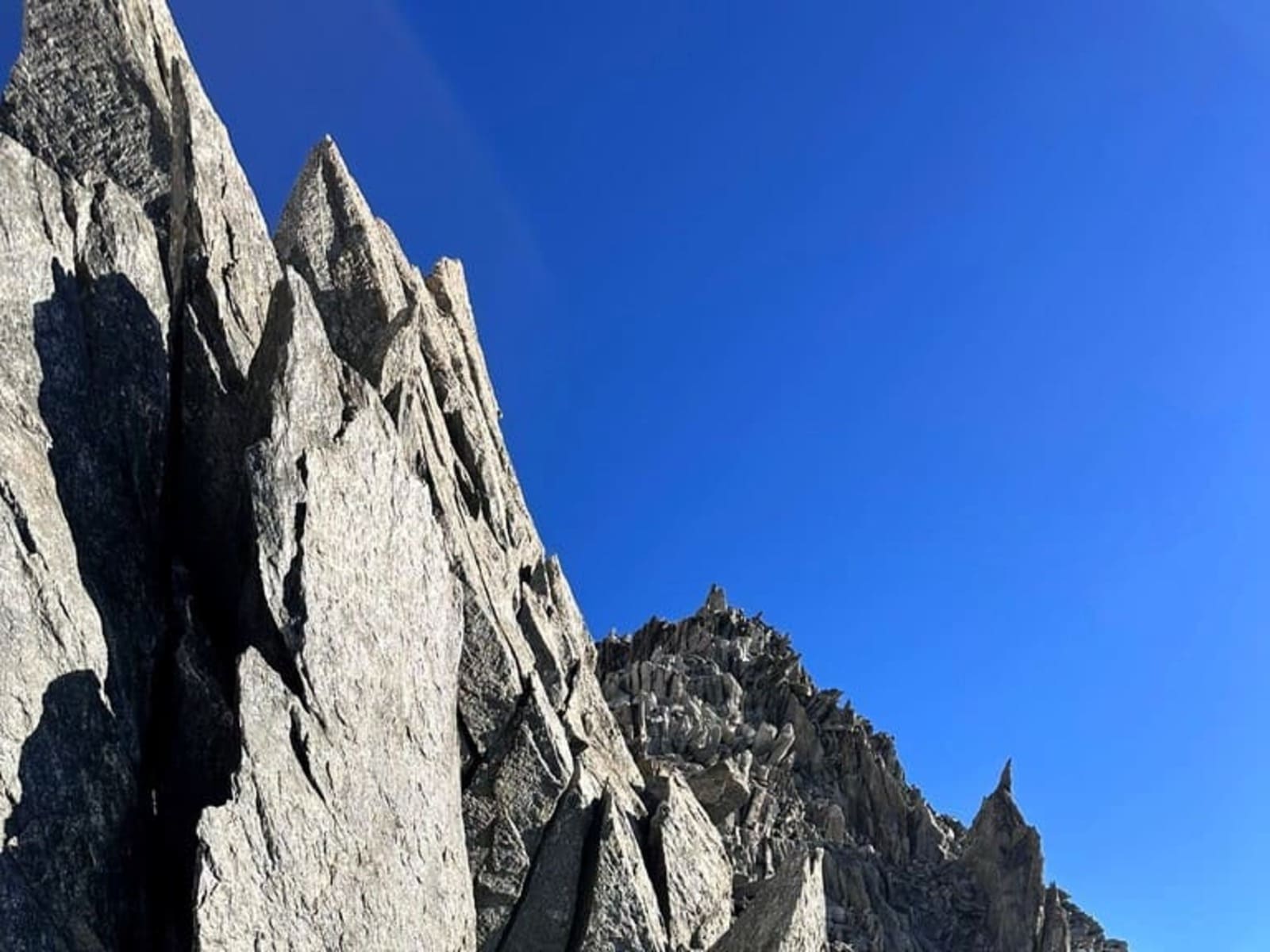 Alpinisme Traversée de l’Aiguille d’Entrèves Alpinisme | 3600 m | 1 journée