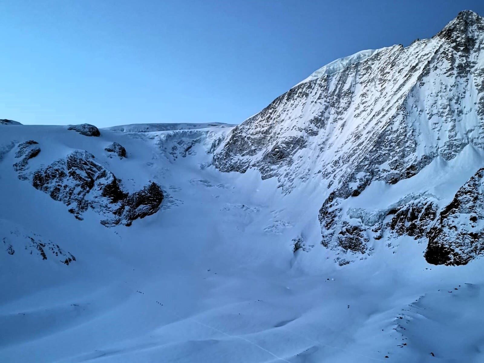 Traversée du Pigne d’Arolla Ski de Rando Ski-Alpinisme | Traversée | 2 jours