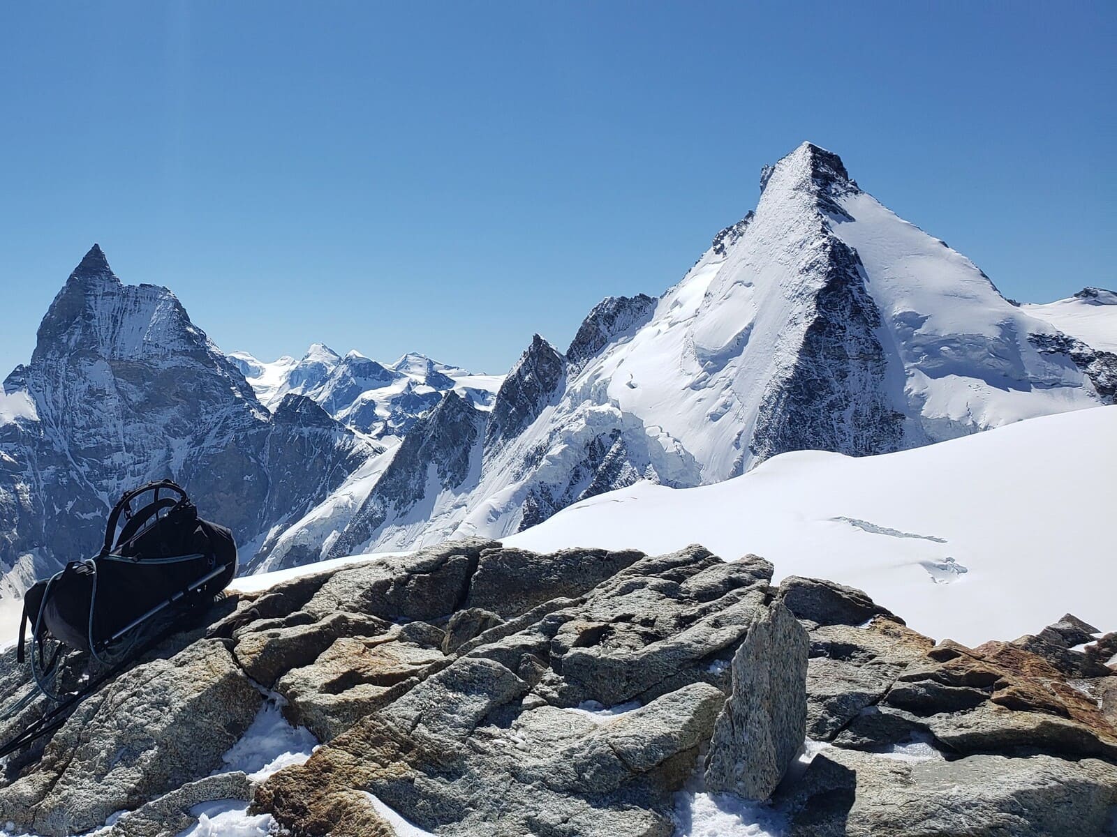 Ascension Tête Blanche de Bertol en été Alpinisme facile | sommet avec vue | 2 jours