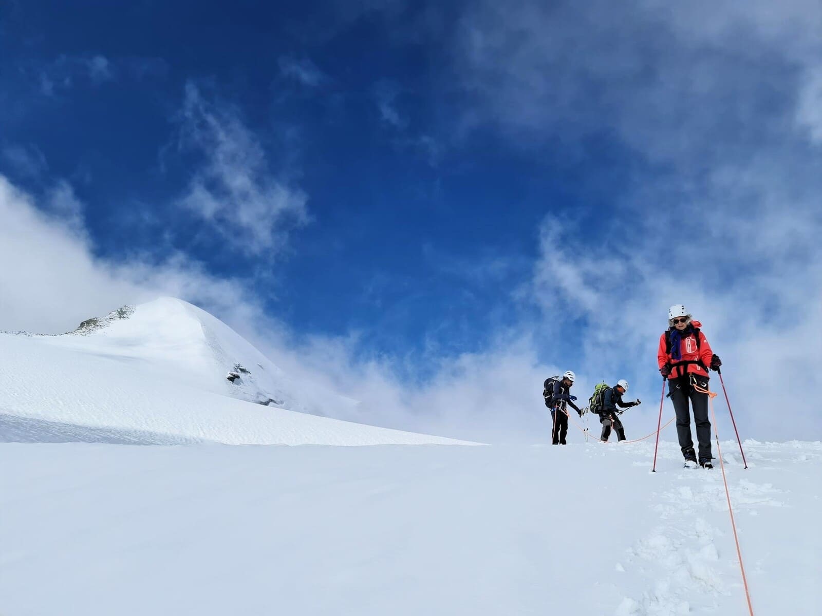 Ascension Tête Blanche de Bertol en été Alpinisme facile | sommet avec vue | 2 jours