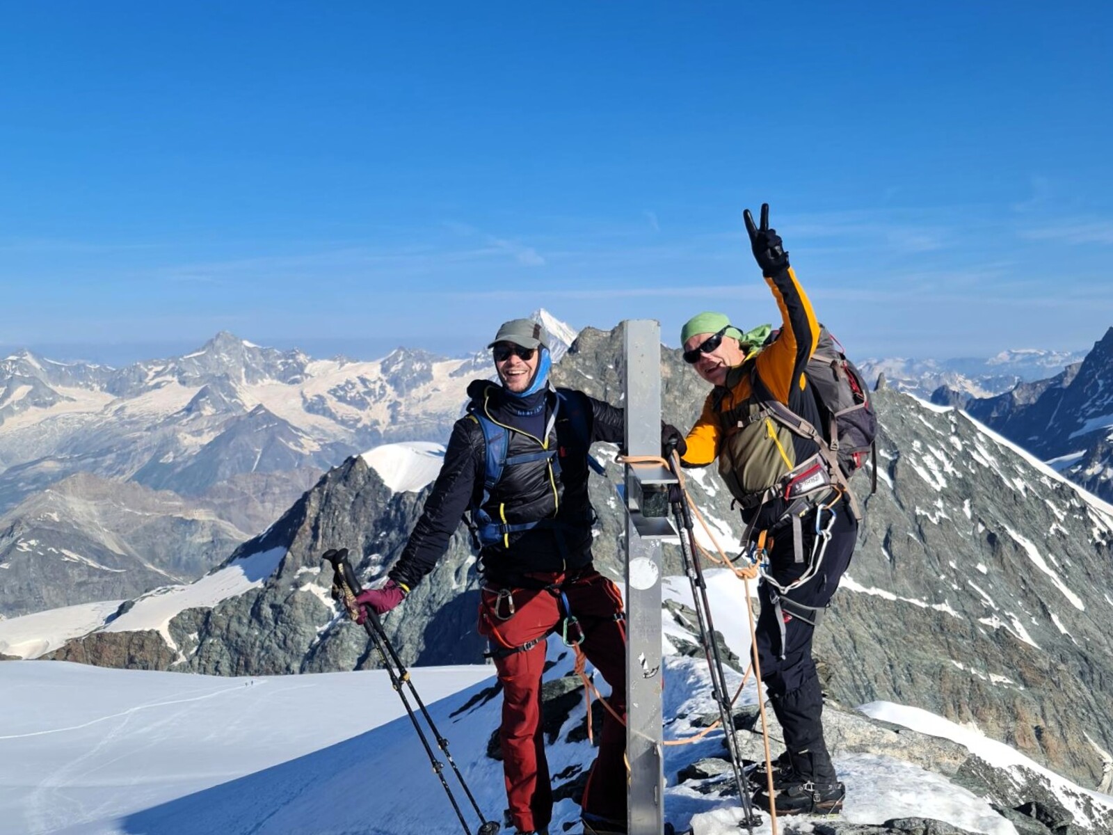 4000 faciles Saas-Fee | Ascension Allalinhorn - Strahlhorn Alpinisme facile | 4000 | 2 jours